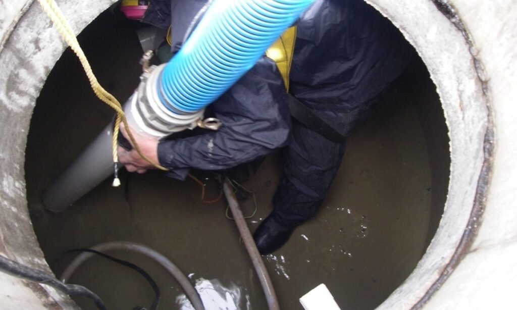 water tank cleaning services in dubai